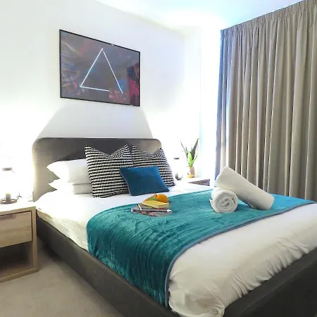 Tudors Esuites Grand